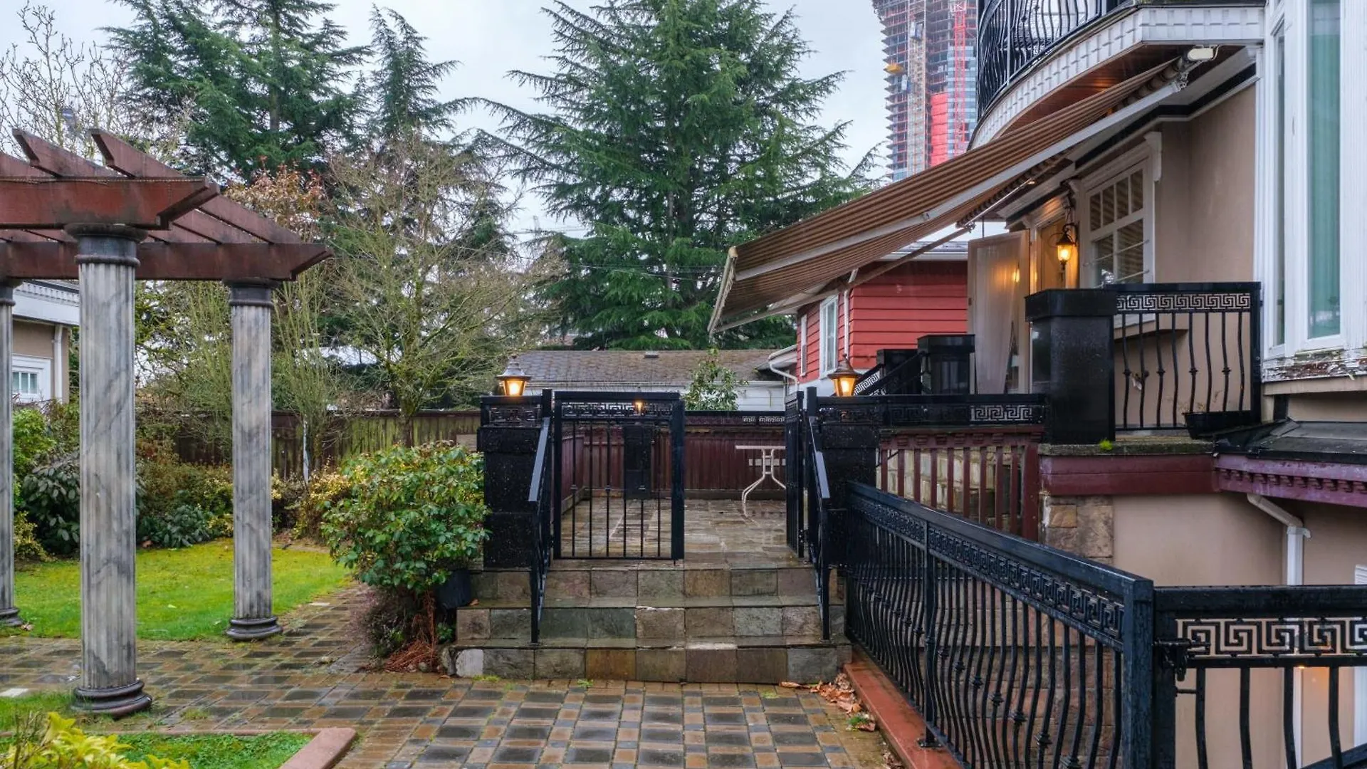 Deluxe Double Room With Private Washroom In Family Villa Vancouver 0*,  Canada